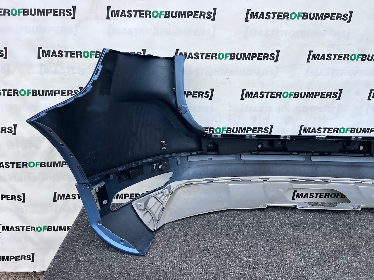 Volvo Xc60 Lux Mk1 Lift 2013-2016 Rear Bumper 4 Pdc Genuine [n429]
