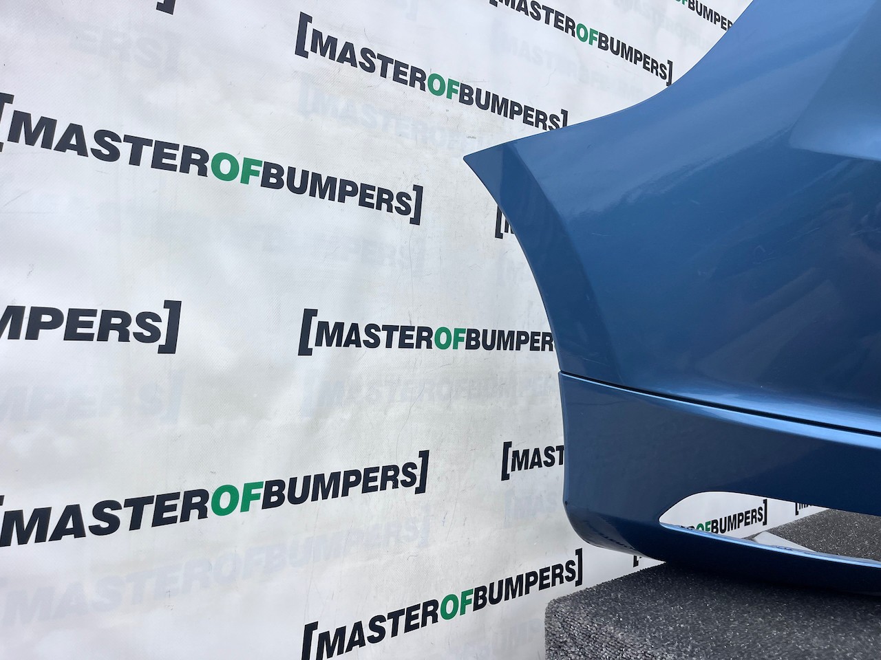 Volvo Xc60 Lux Mk1 Lift 2013-2016 Rear Bumper 4 Pdc Genuine [n429]