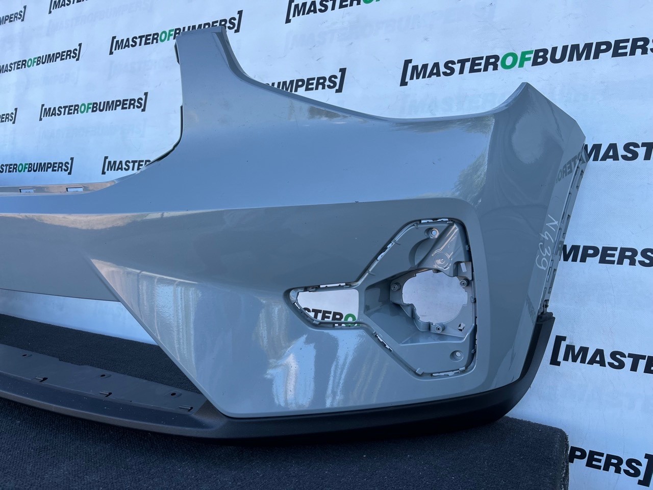 Volvo Xc40 Ultimate Phev Hybrid Facelift 2022-2027 Front Bumper Genuine [n439]