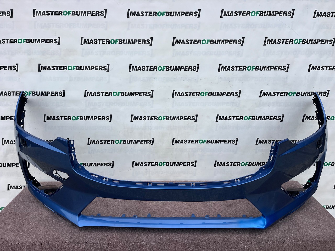 Volvo Xc60 R Design Suv 2017-2020 Front Bumper 6 Pdc + Jets Genuine [n444]