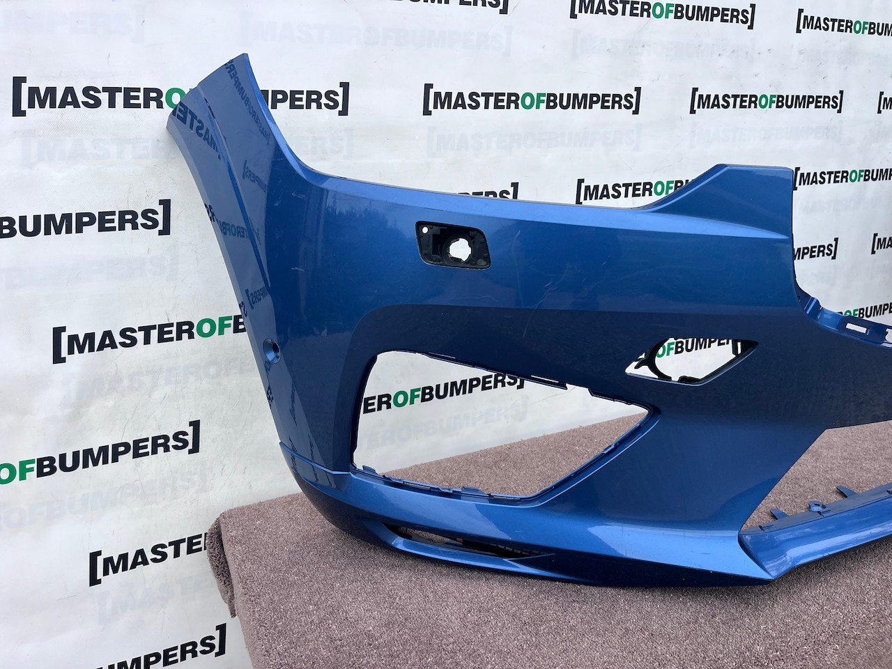 Volvo Xc60 R Design Suv 2017-2020 Front Bumper 6 Pdc + Jets Genuine [n444]