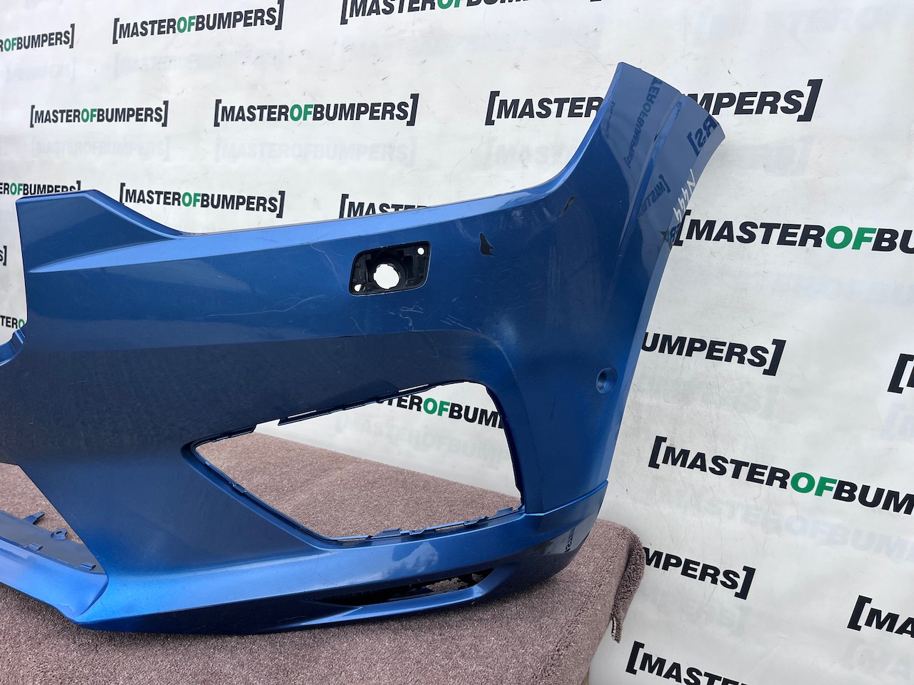 Volvo Xc60 R Design Suv 2017-2020 Front Bumper 6 Pdc + Jets Genuine [n444]
