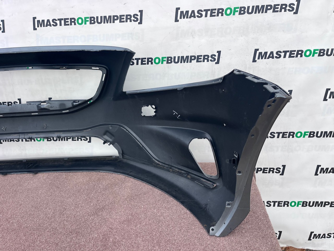 Volvo V40 R Design Hatchbac 2012-2018 Front Bumper No Pdc No Jets Genuine [n449]
