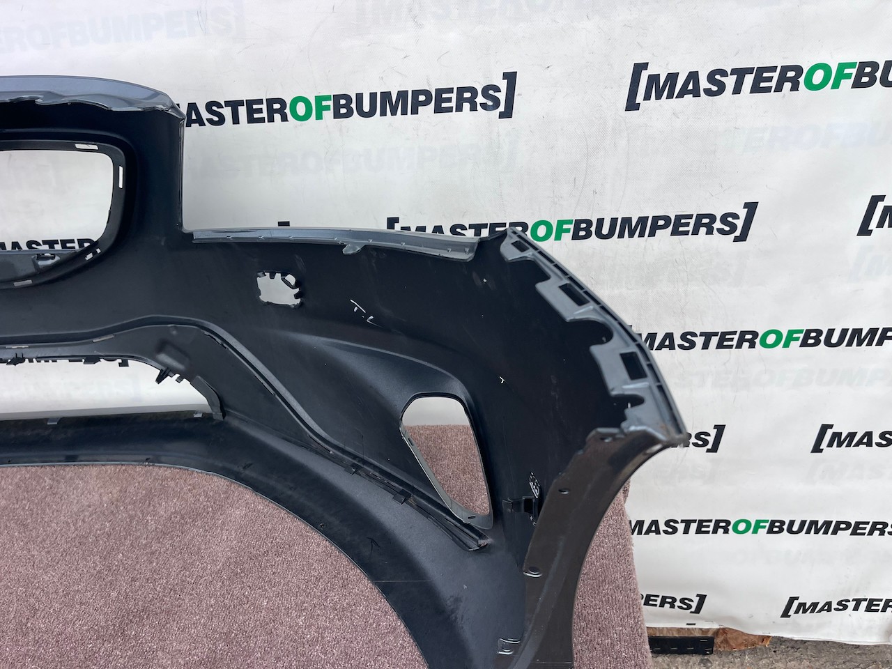 Volvo V40 R Design Hatchbac 2012-2018 Front Bumper No Pdc No Jets Genuine [n449]