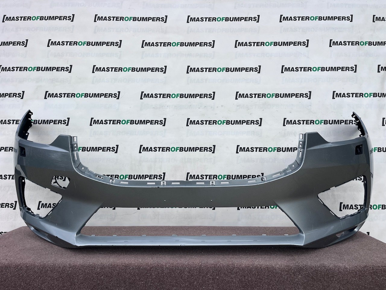 Volvo Xc60 R Design Suv 2017-2020 Front Bumper 4 Pdc + Jets Genuine [n451]