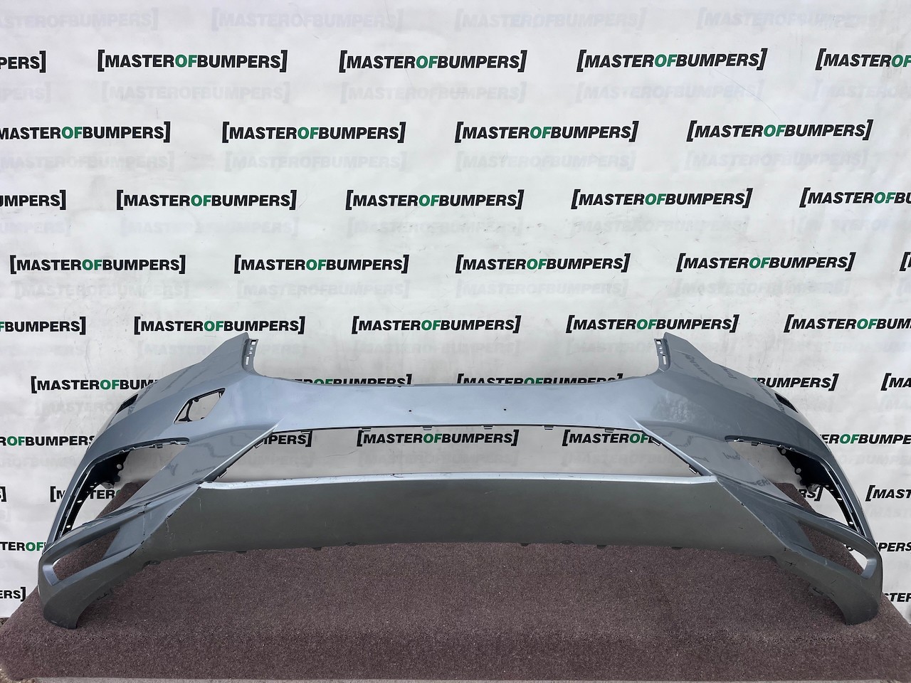 Volvo Xc60 R Design Suv 2017-2020 Front Bumper 4 Pdc + Jets Genuine [n451]
