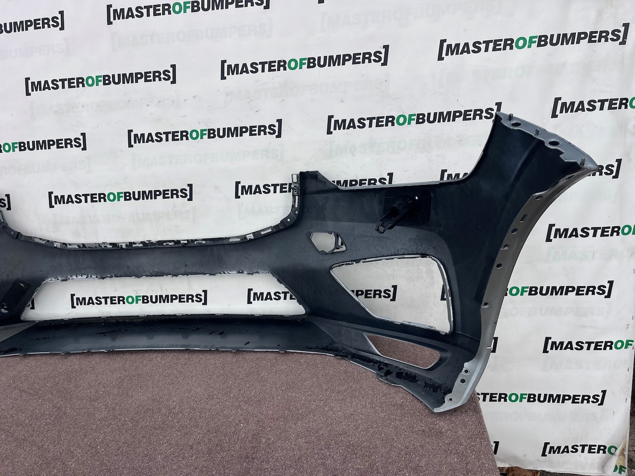 Volvo Xc60 R Design Suv 2017-2020 Front Bumper 4 Pdc + Jets Genuine [n451]