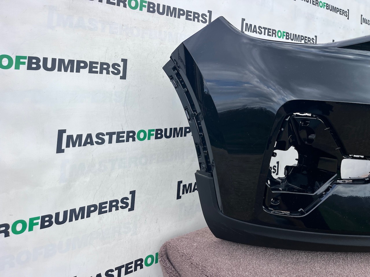 Volvo Xc40 Ultimate Phev Hybrid Facelift 2022-2027 Front Bumper Genuine [n453]