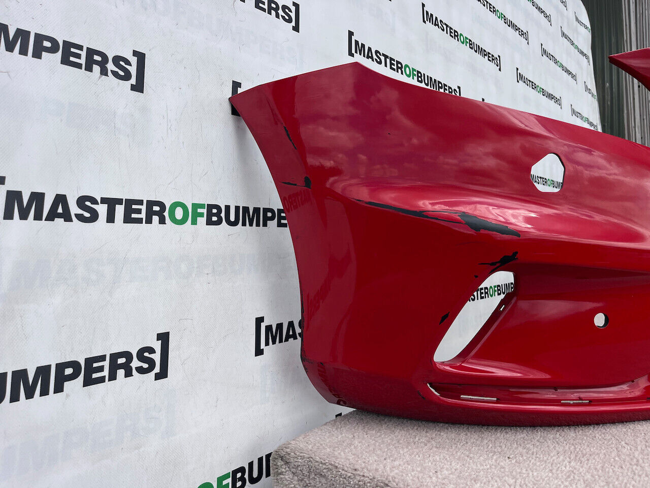 Volvo V40 R Design D3 D4 T5 2012-2019 Front Bumper 4 Pdc + Jets Genuine [n325]