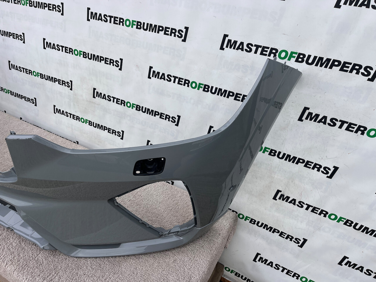Volvo Xc60 R Design Suv Lift 2021-2024 Front Bumper 6 Pdc +jets Genuine [n365]