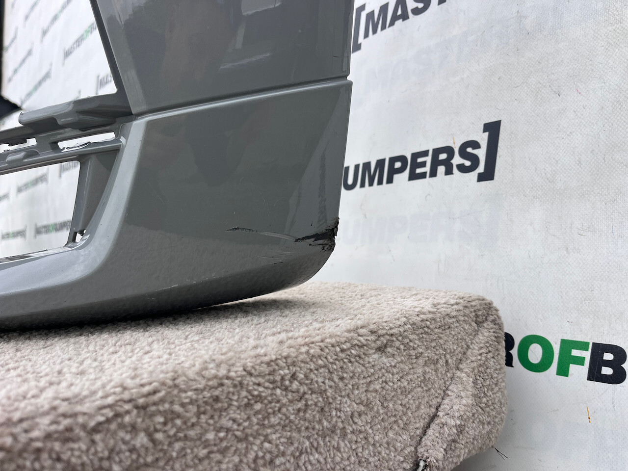 Volvo Xc60 R Design Suv Lift 2021-2024 Front Bumper 6 Pdc +jets Genuine [n365]