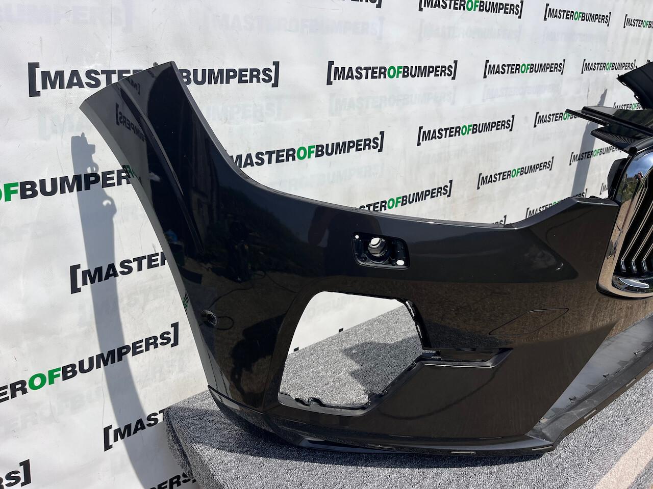 Volvo Xc60 Inscription D4 T5 2021-2024 Front Bumper 6 Pdc +jets Genuine [n325]