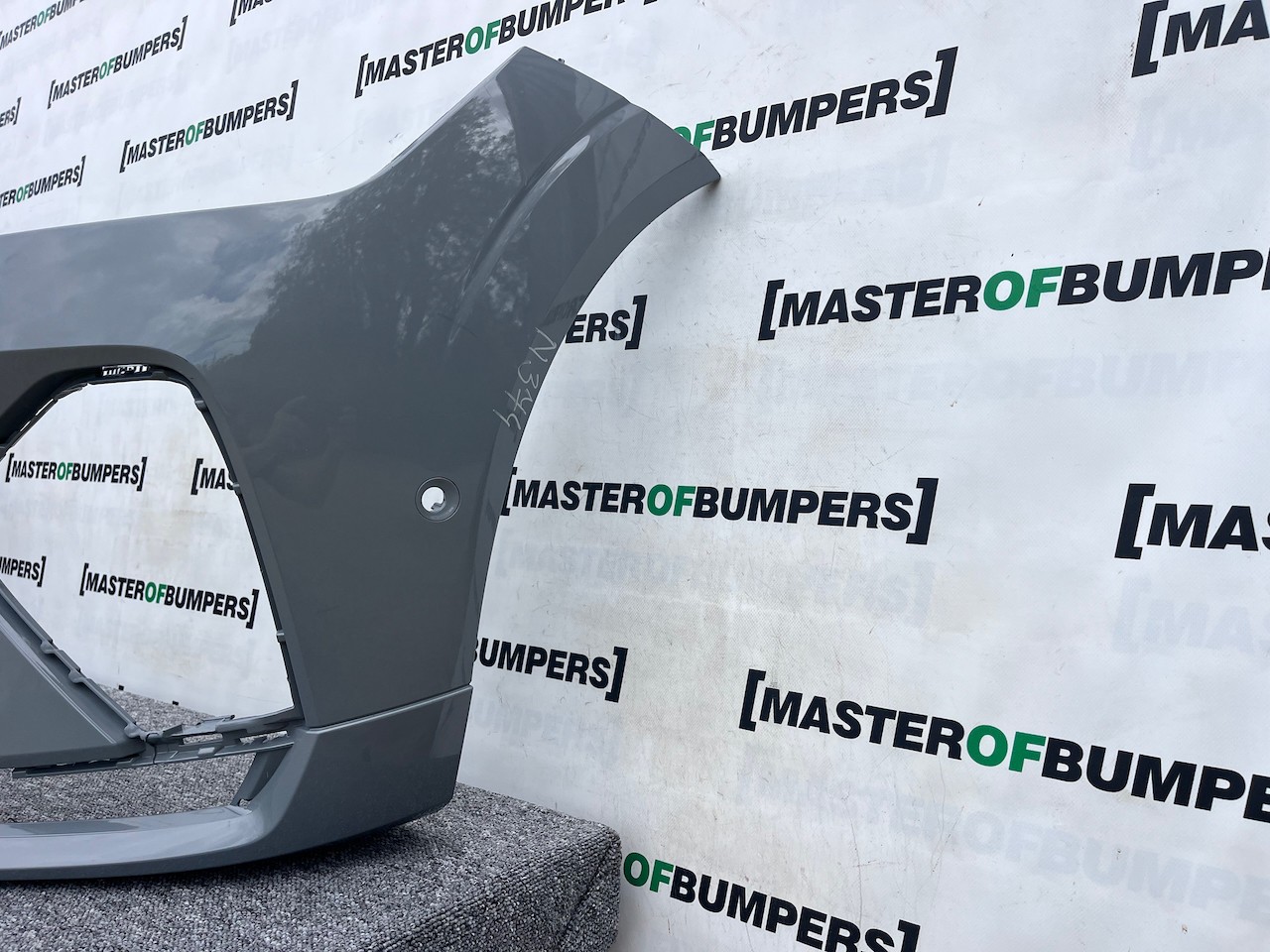 Volvo Xc60 R Design Suv Lift 2021-2024 Front Bumper 6 Pdc Genuine [n374]