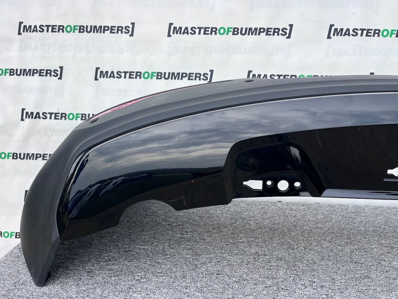 Volvo Xc40 R Design Suv 2018-2024 Rear Bumper Black 4 Pdc Genuine [n376]