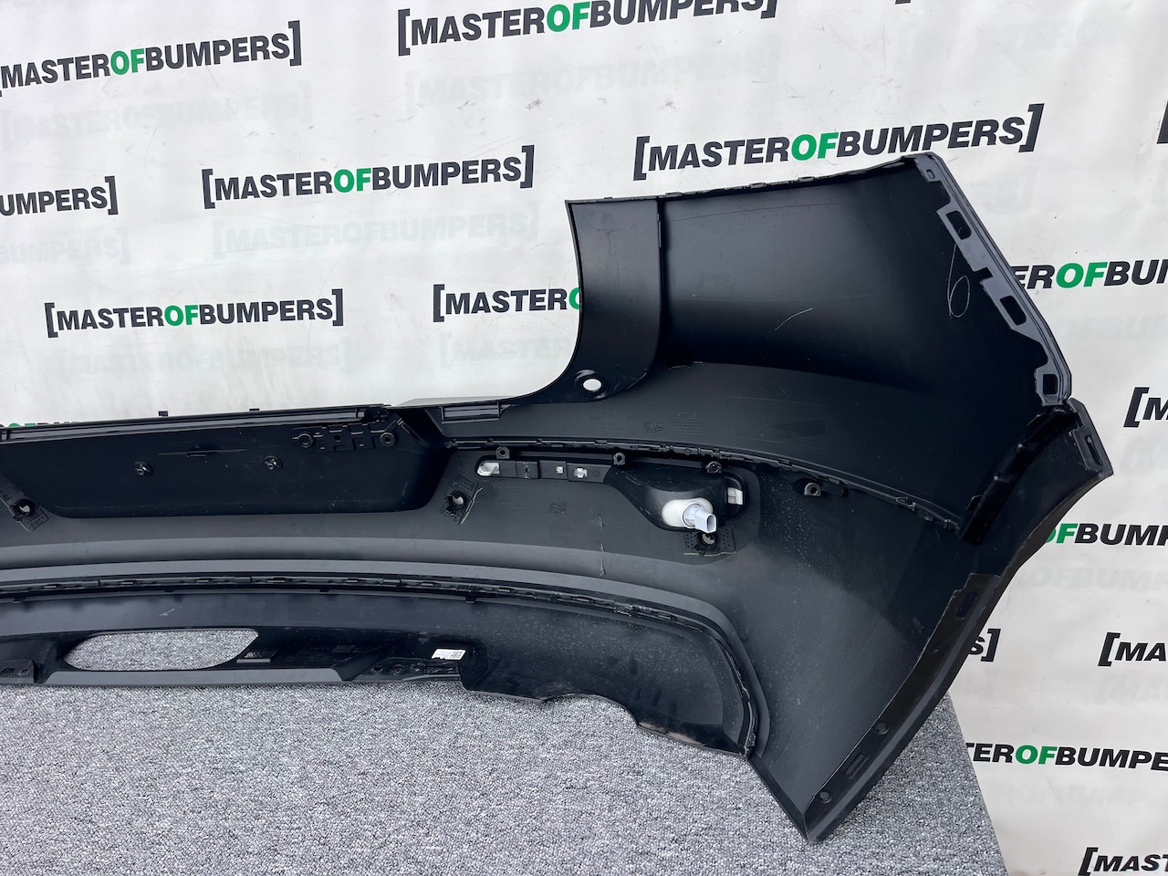 Volvo Xc40 R Design Suv 2018-2024 Rear Bumper Black 4 Pdc Genuine [n376]