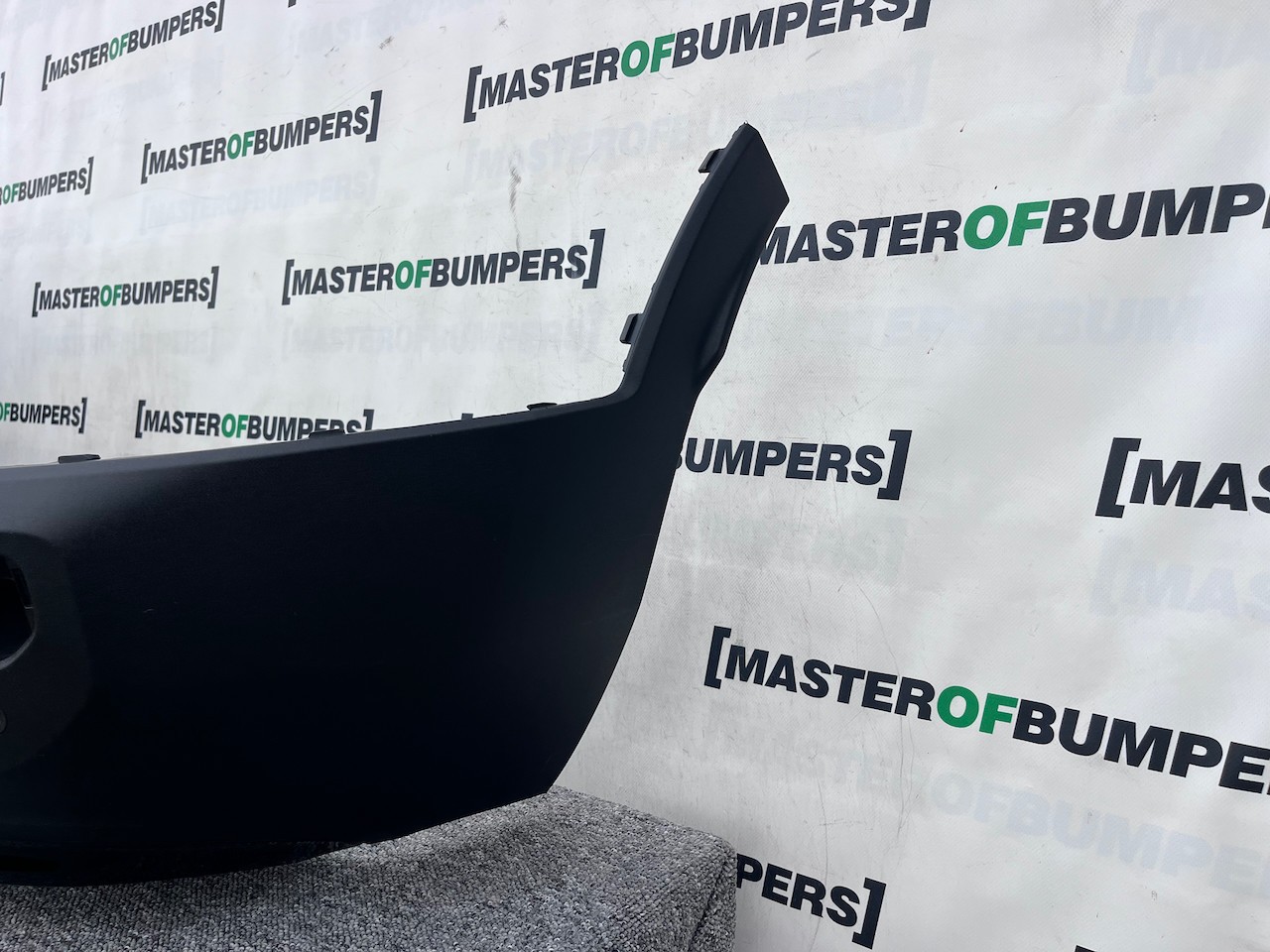 Volvo Xc40 R Design Suv 2018-2024 Rear Bumper Black 4 Pdc Genuine [n376]