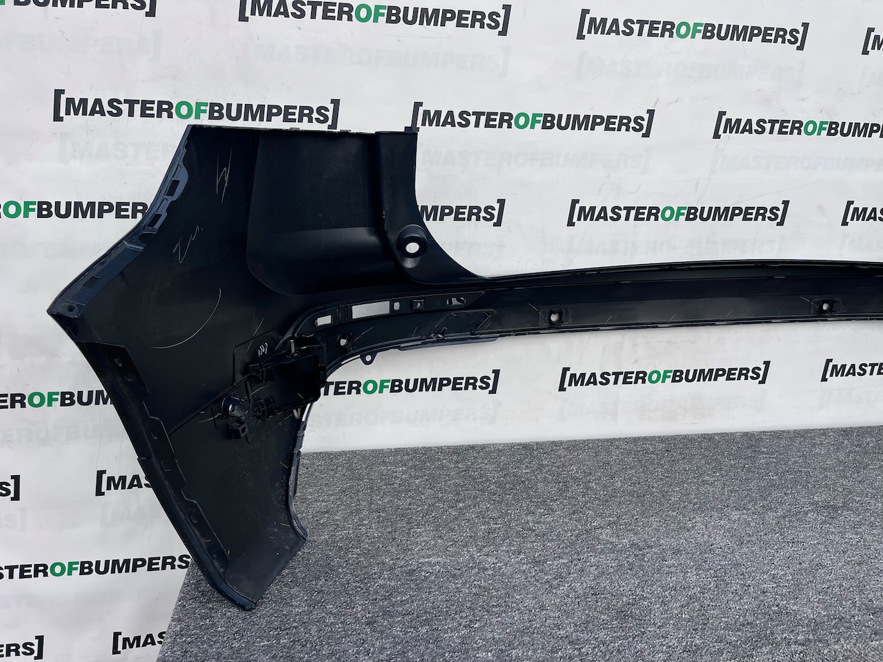 Volvo Xc60 R Design Suv Lift 2021-2024 Rear Bumper 6 Pdc Genuine [n380]