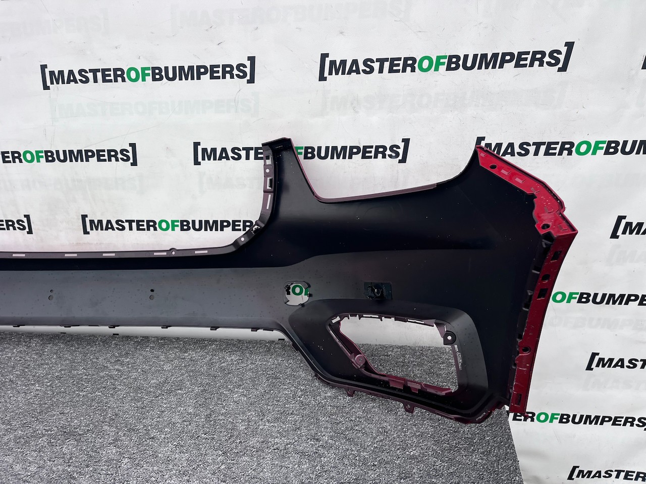 Volvo Xc40 R-design Suv 2018-2022 Front Bumper 4 Pdc No Jets Genuine [n387]