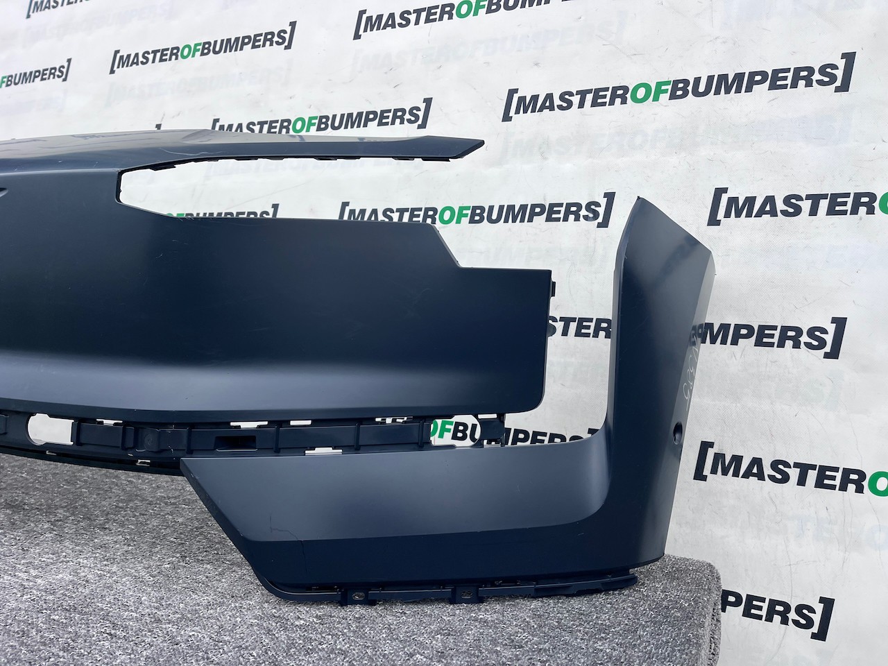 Volvo Ex30 Plus Performance 2023-on Front Bumper 6 Pdc Genuine [n385]