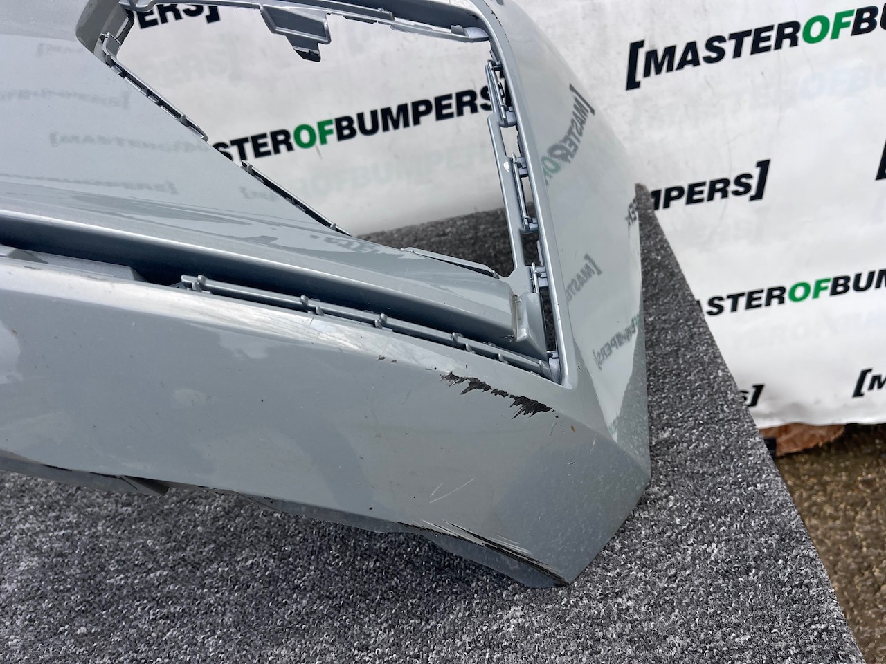 Volvo V60 S60 R Design Polestar T5 2018-2022 Front Bumper 4 Pdc Genuine [n391]