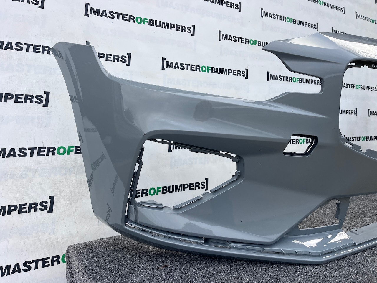 Volvo V60 S60 R Design Polestar T5 2018-2022 Front Bumper 4 Pdc Genuine [n391]