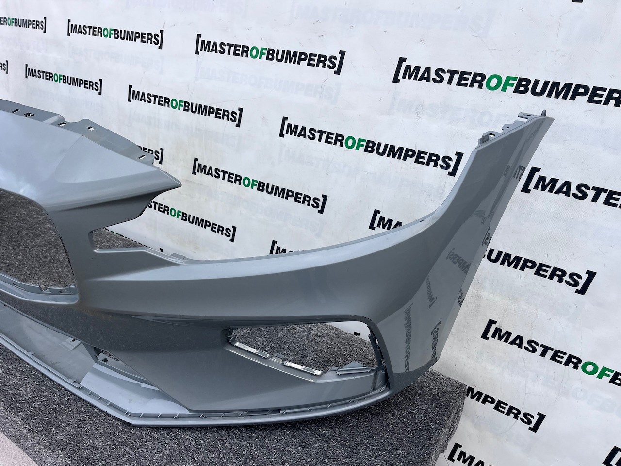 Volvo V60 S60 R Design Polestar T5 2018-2022 Front Bumper 4 Pdc Genuine [n391]