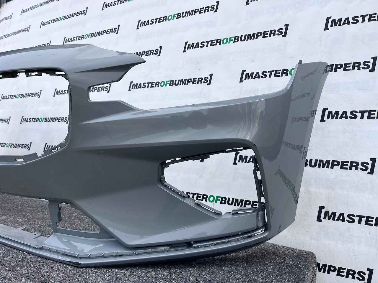 Volvo V60 S60 R Design Polestar T5 2018-2022 Front Bumper 4 Pdc Genuine [n391]