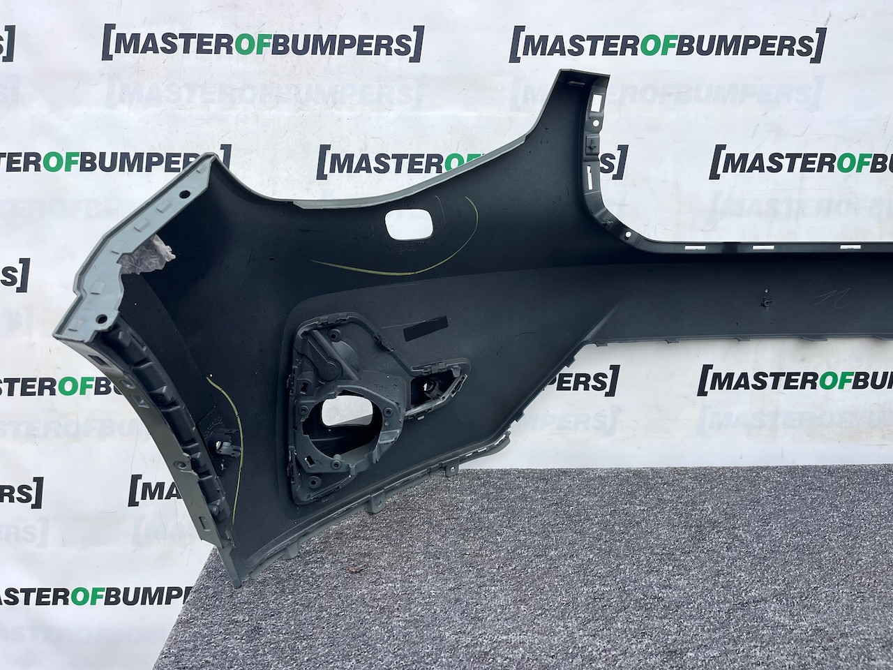 Volvo Xc40 Ultimate Phev Hybrid Lift 2022-on Front Bumper 6 Pdc Genuine [n394]