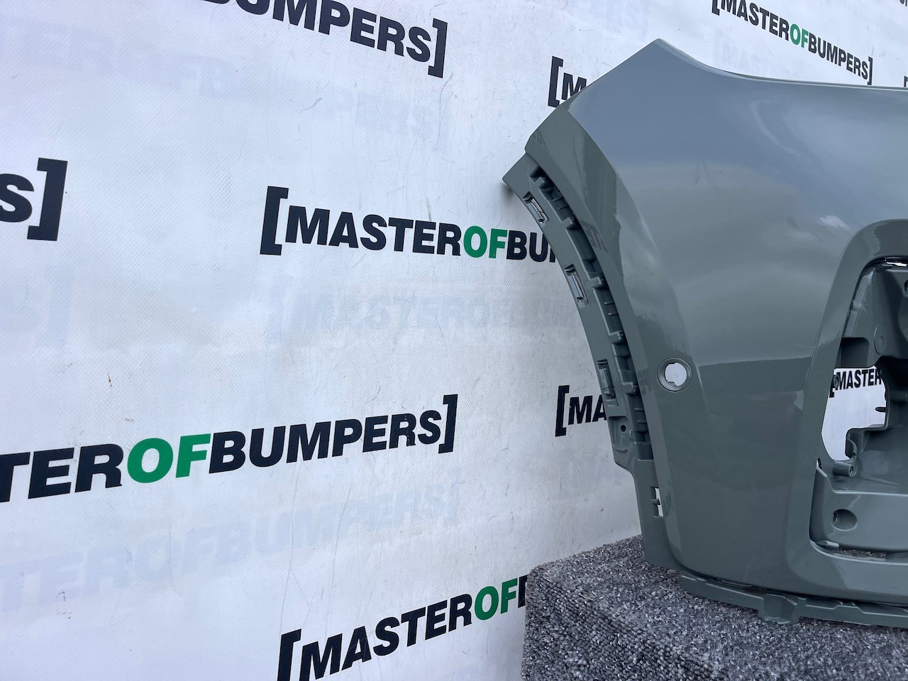 Volvo Xc40 Ultimate Phev Hybrid Lift 2022-on Front Bumper 6 Pdc Genuine [n394]