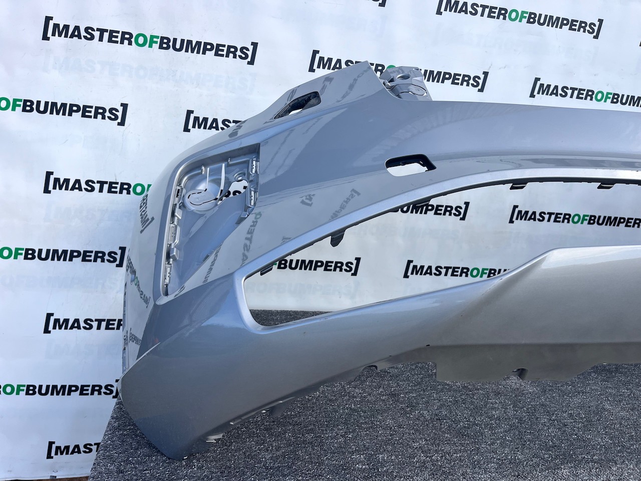 Volvo Xc90 T8 Phev Hybrid 2025-2027 Front Bumper 6 Pdc Jets Genuine [n402]