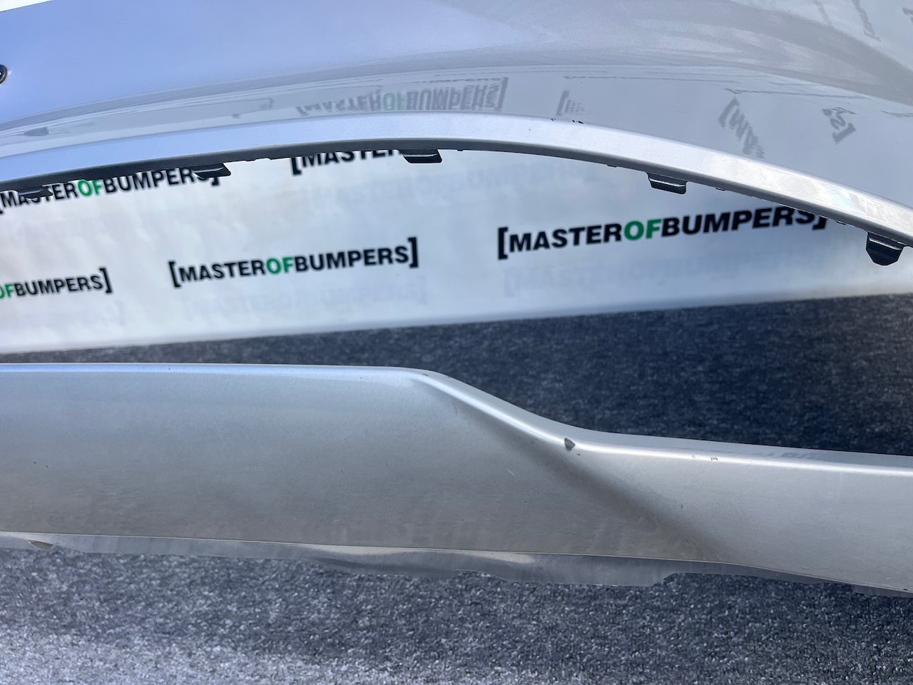 Volvo Xc90 T8 Phev Hybrid 2025-2027 Front Bumper 6 Pdc Jets Genuine [n402]