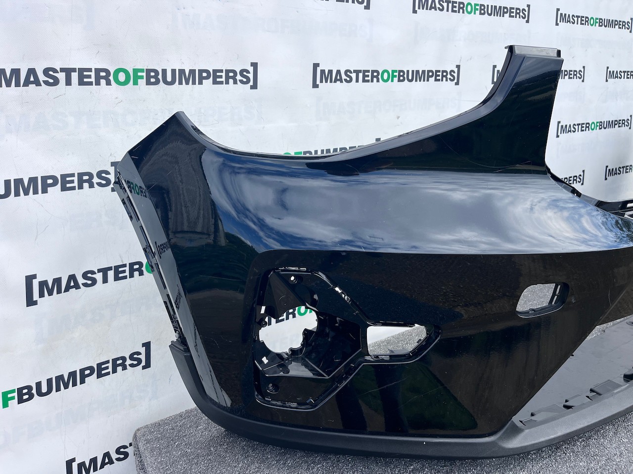 Volvo Xc40 Ultimate Phev Hybrid Lift 2022-2025 Front Bumper 4 Pdc Genuine [n409]