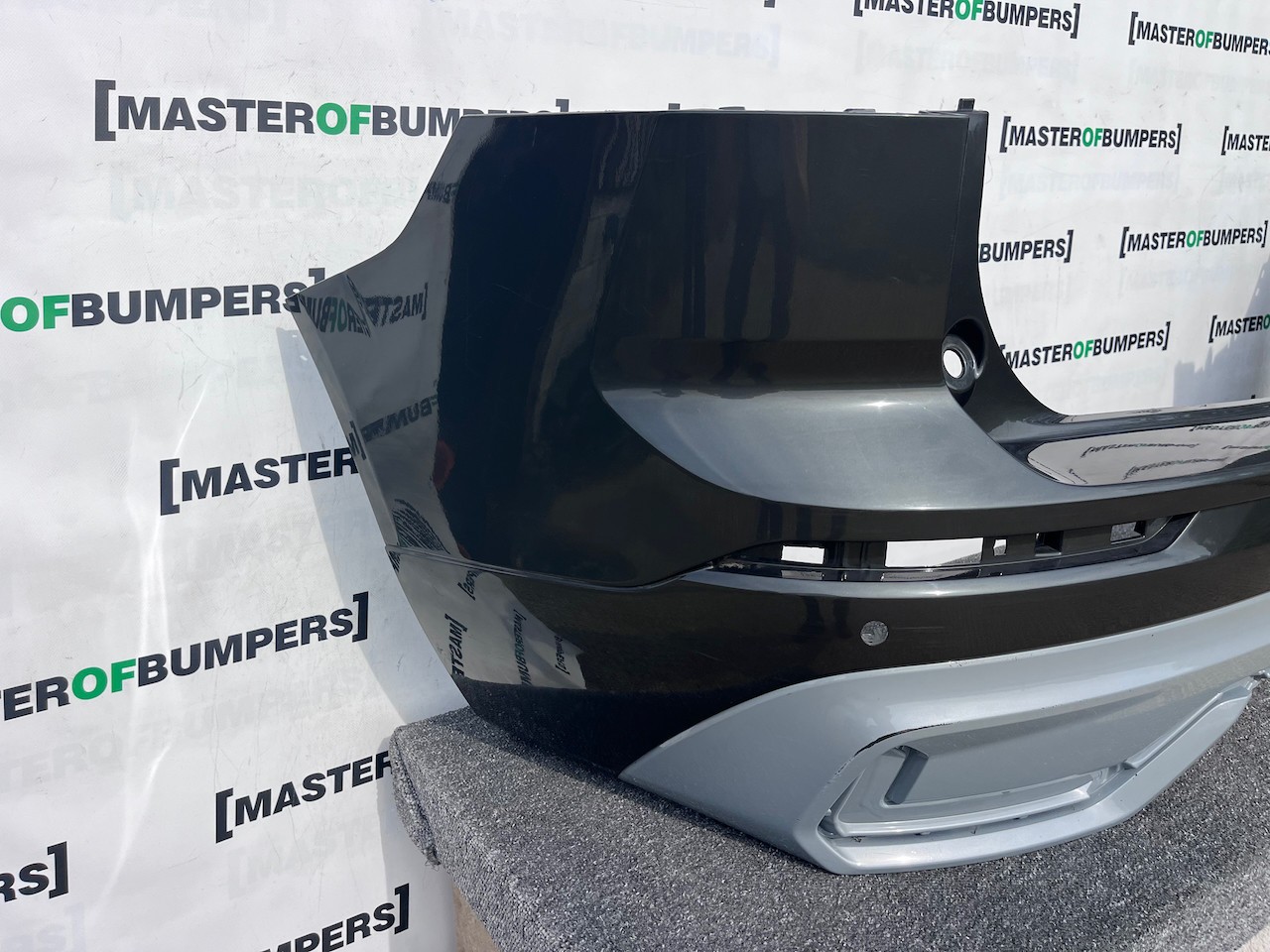 Volvo Xc60 R Design Suv Lift 2021-2025 Rear Bumper 4 Pdc Genuine [n412]