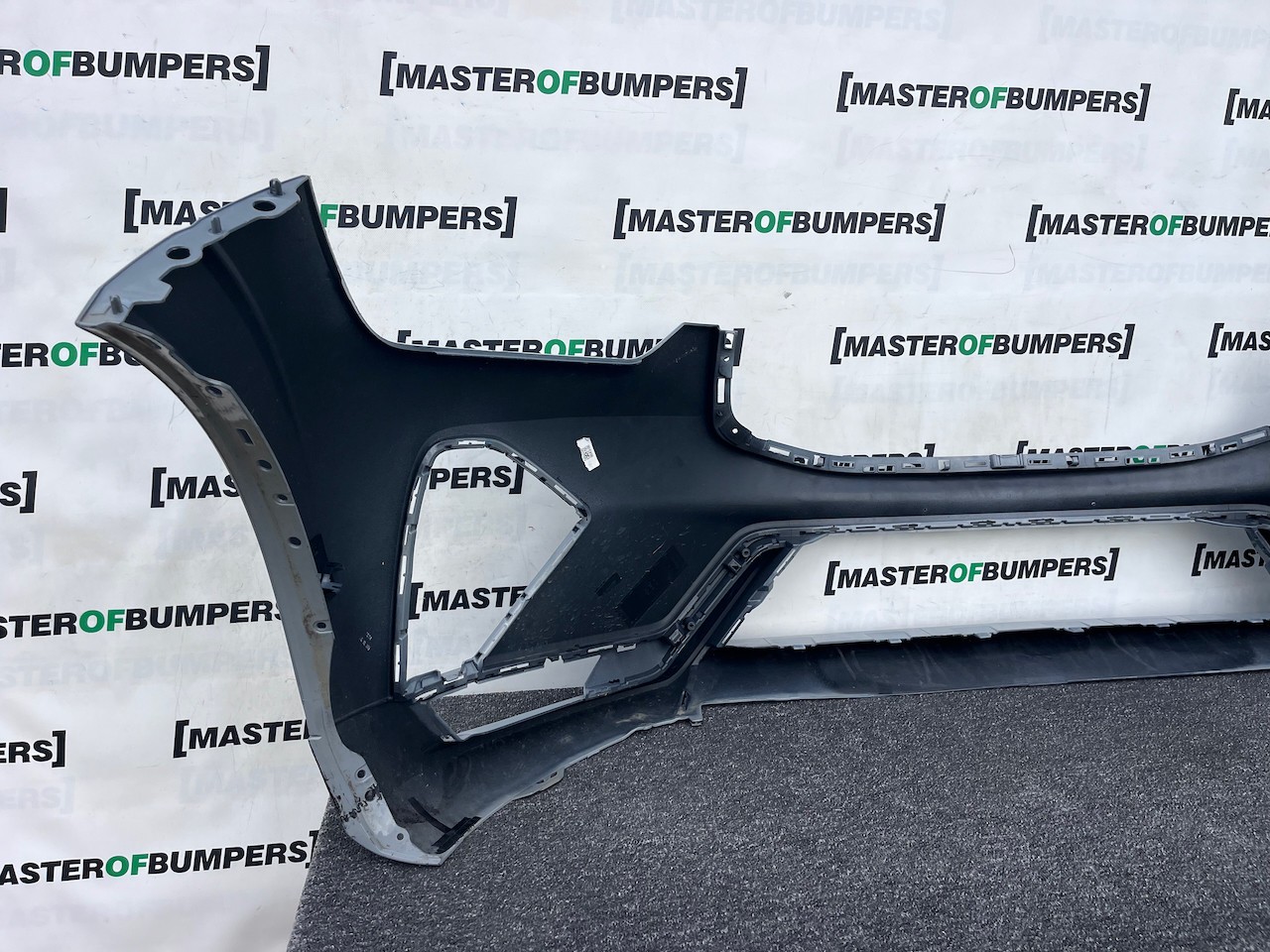 Volvo Xc60 R Design Mk2 Lift 2021-2024 Front Bumper 6 Pdc No Jets Genuine [n425]