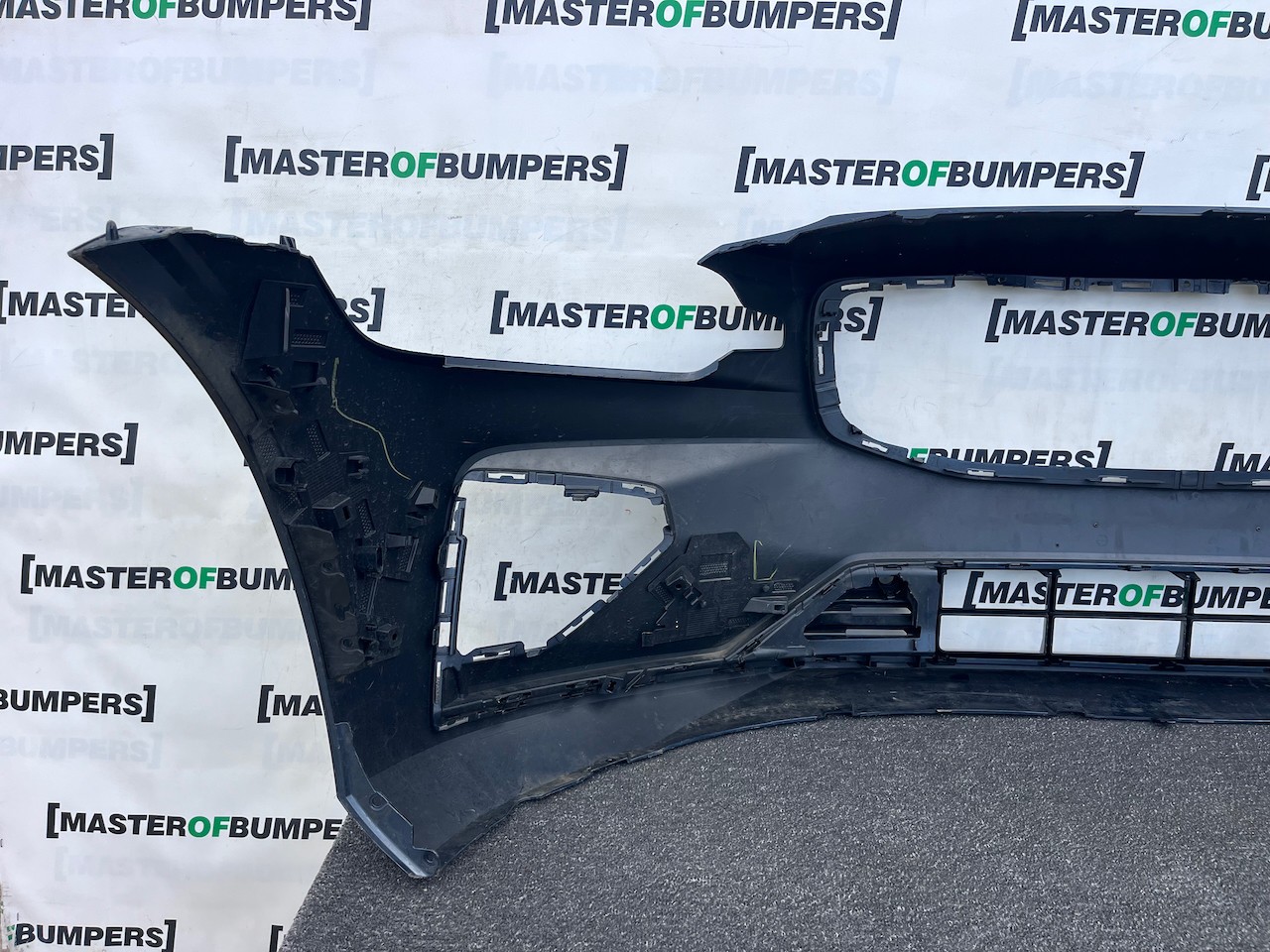 Volvo V60 S60 R Design Saloon Estate 2018-2022 Front Bumper 4 Pdc Genuine [n430]