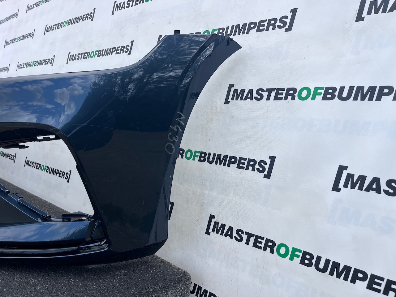 Volvo V60 S60 R Design Saloon Estate 2018-2022 Front Bumper 4 Pdc Genuine [n430]