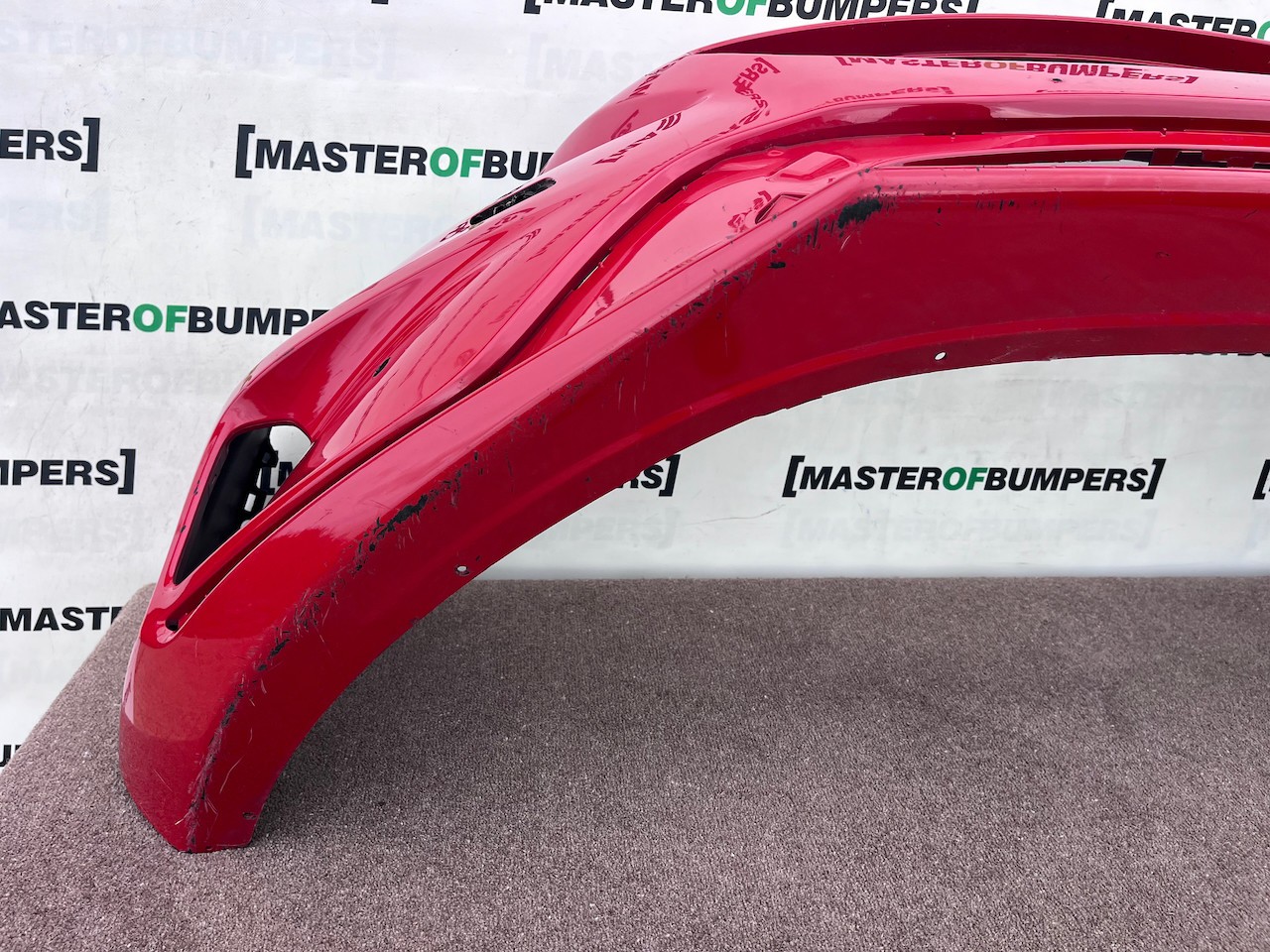 Volvo V40 R Design Hatchback 2012-2018 Front Bumper 4 Pdc Jets Genuine [n445]