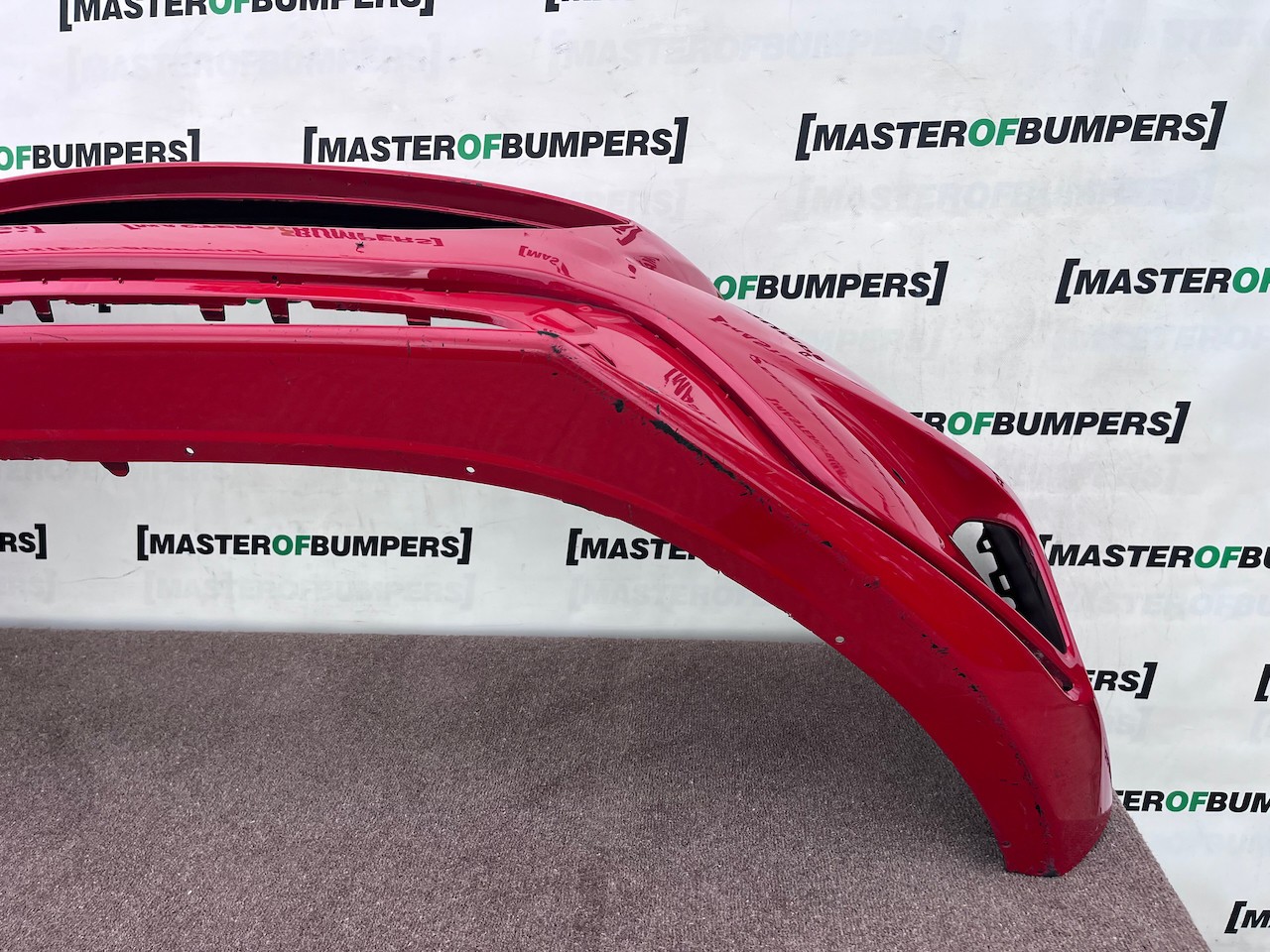Volvo V40 R Design Hatchback 2012-2018 Front Bumper 4 Pdc Jets Genuine [n445]