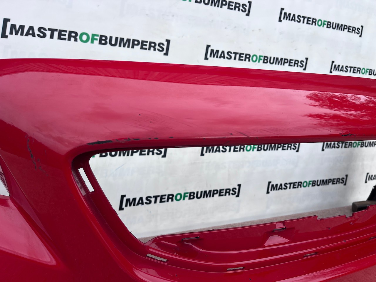 Volvo V40 R Design Hatchback 2012-2018 Front Bumper 4 Pdc Jets Genuine [n445]