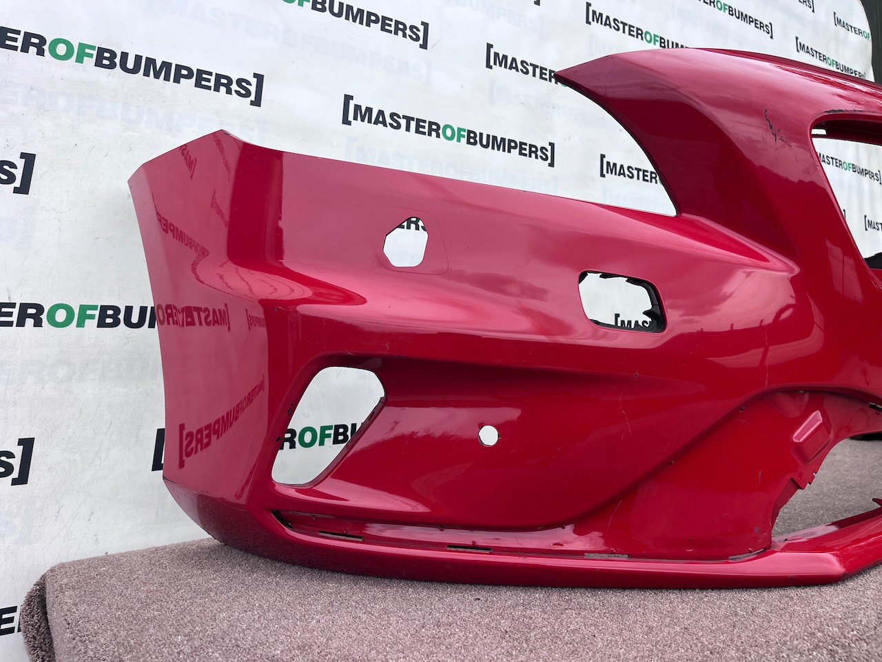 Volvo V40 R Design Hatchback 2012-2018 Front Bumper 4 Pdc Jets Genuine [n445]