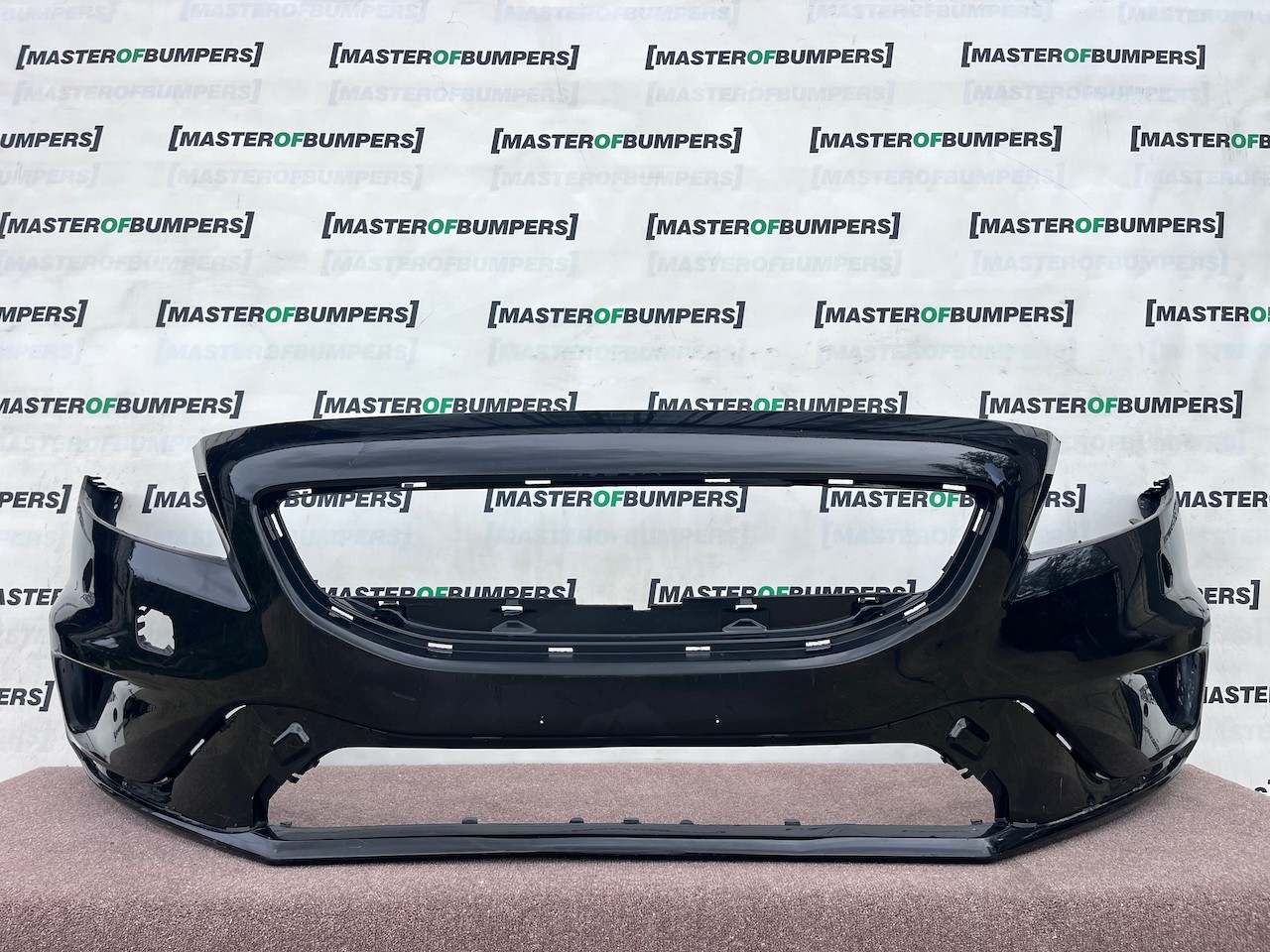 Volvo V40 R Design Hatchback 2012-2018 Front Bumper 4 Pdc Jets Genuine [n447]