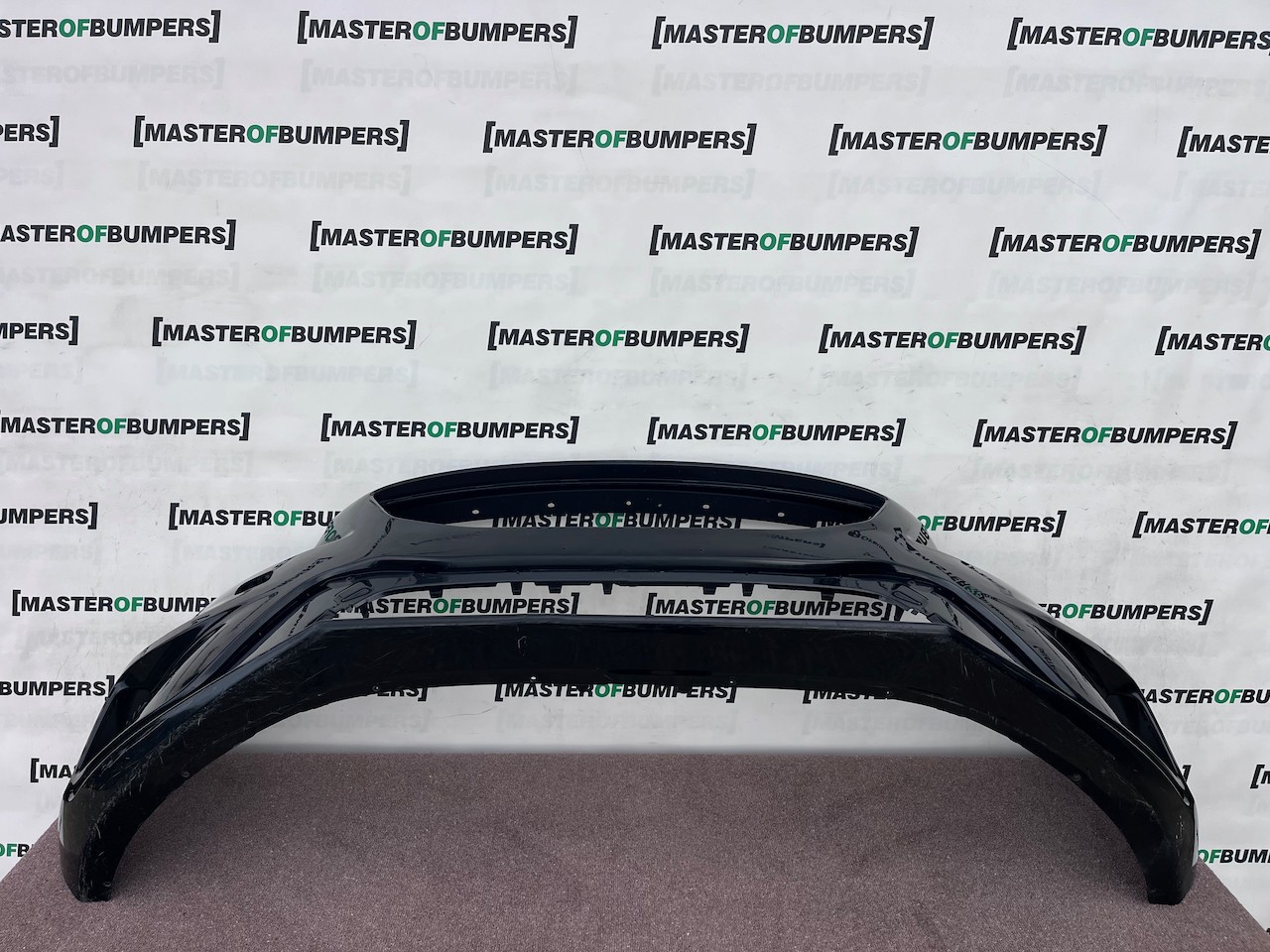Volvo V40 R Design Hatchback 2012-2018 Front Bumper 4 Pdc Jets Genuine [n447]