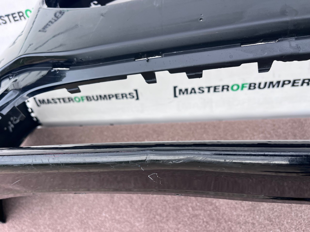 Volvo V40 R Design Hatchback 2012-2018 Front Bumper 4 Pdc Jets Genuine [n447]