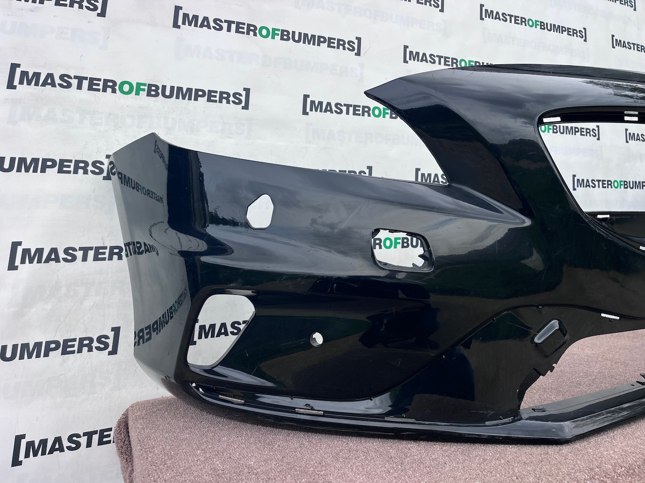 Volvo V40 R Design Hatchback 2012-2018 Front Bumper 4 Pdc Jets Genuine [n447]