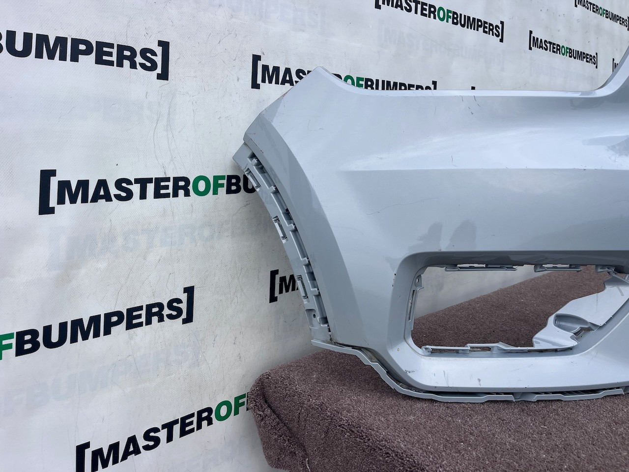 Volvo Xc40 Inscription R-design 2018-2022 Front Bumper Genuine [n455]