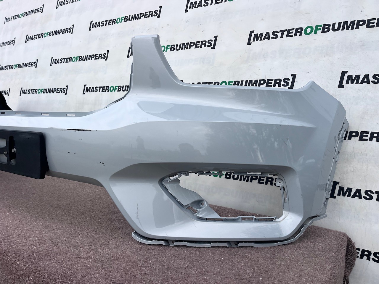 Volvo Xc40 Inscription R-design 2018-2022 Front Bumper Genuine [n455]