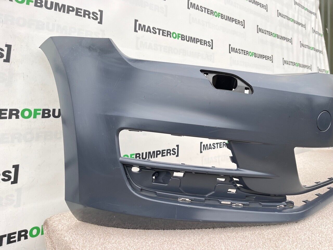 VW Golf Se Mk7 2013-2016 Front Bumper In Primer No Pdc + Jets Genuine [v671]