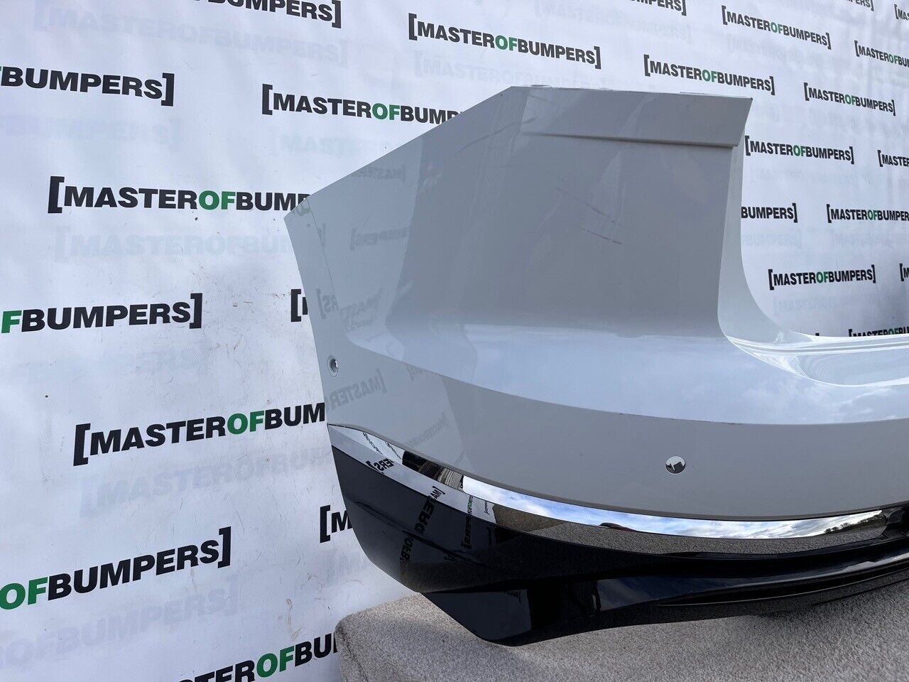 VW Touareg Sel Mk3 2018-on Rear Bumper White 6 Pdc Genuine [v695]