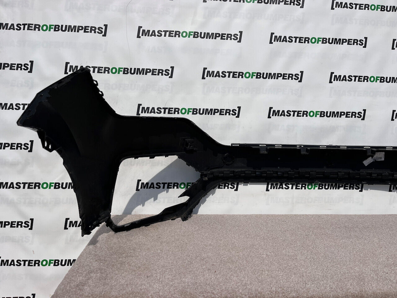 VW Touareg Se Mk3 2019-on Front Bumper Black 4 Pdc No Jets Genuine [v793]
