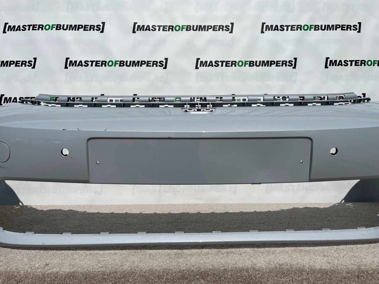 VW Golf Plus Sportsvan 2015-2018 Front Bumper 4 Pdc + Jets Genuine [v810]